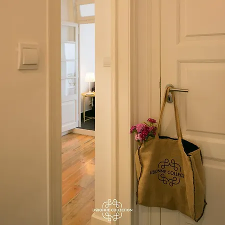 Santa Marta Pateo 64 By Lisbonne Collection